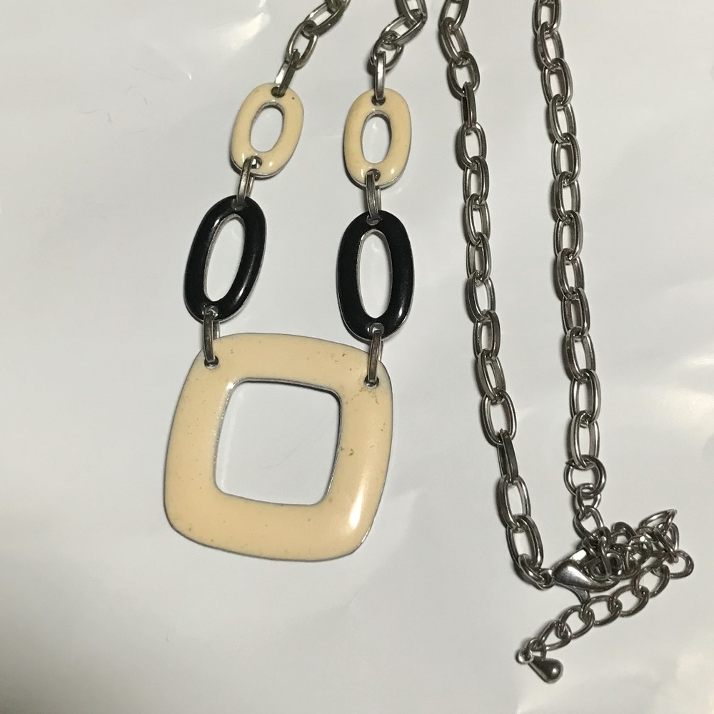 Groovy 1970 Geometric Enamel Necklace